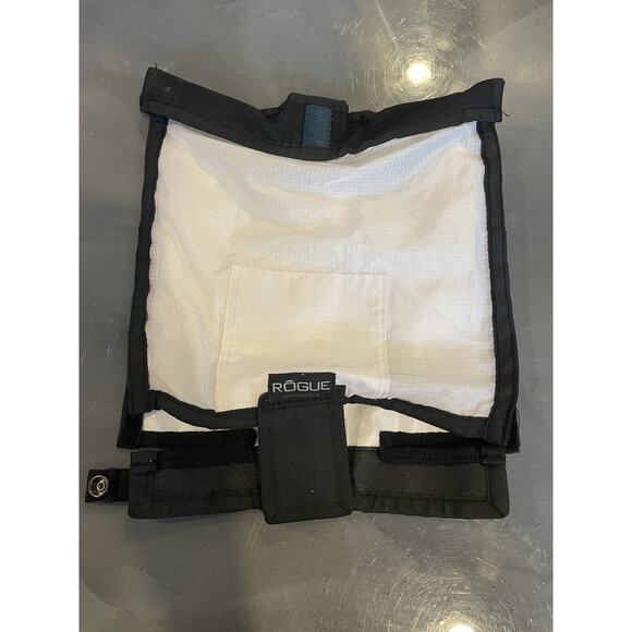 Rogue FlashBender Large Reflector Bounce Card For External Flash 9” Black - Picture 4 of 8